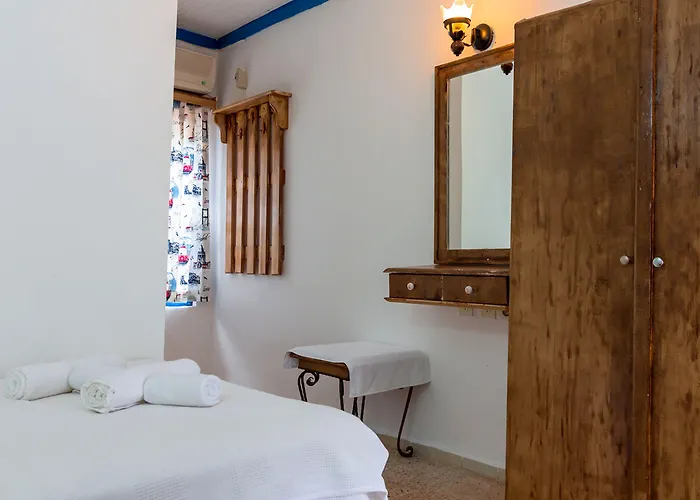 Oda ve Kahvaltı Delos